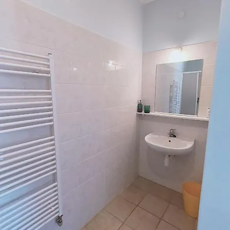 ゲストハウス Cozy Guestrooms With Garden ブラチスラヴァ